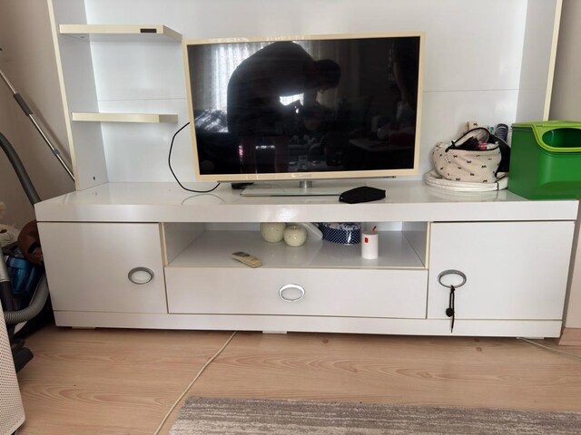 ücretsiz tv ünitesi