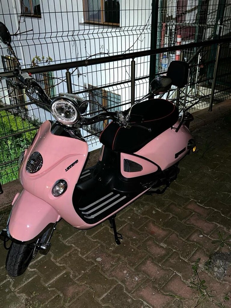 YUKİ LEGEND PEMBE 50cc MOTORSİKLET DÜŞÜK KM - 4