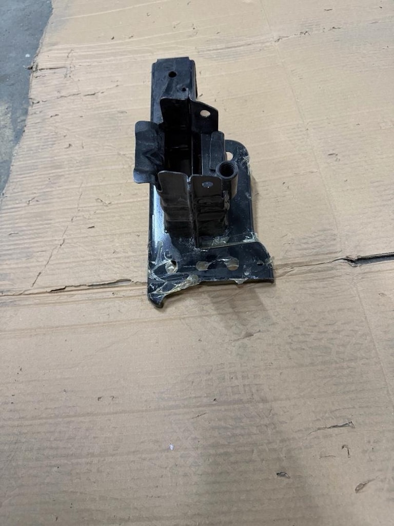 Opel Corsa D Şase Demiri Ön Sağ Orijinal-PSA 13191881 - 2