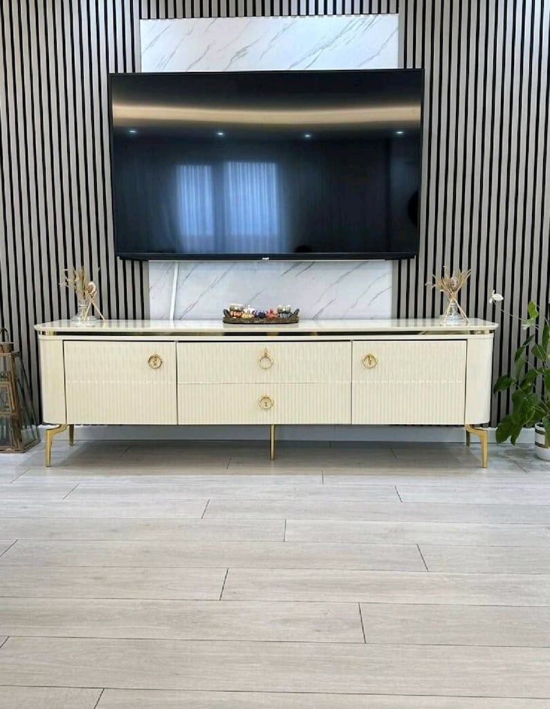 Beyaz eşya ve koltuk takımı - 6