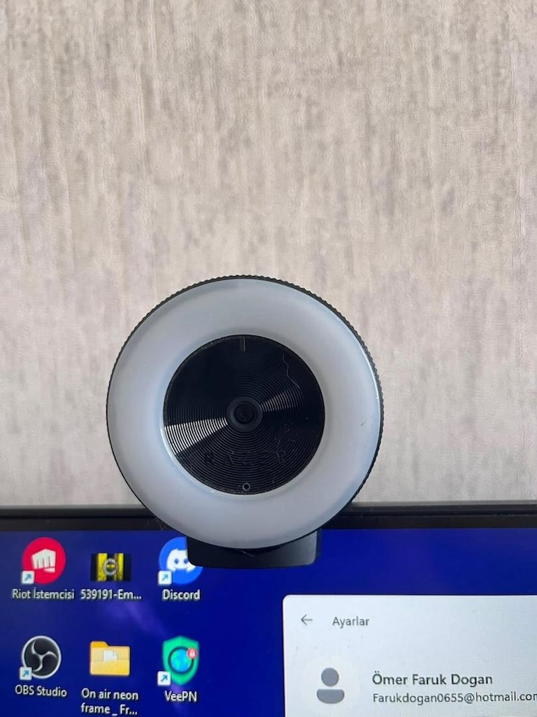Razer Kiyo Webcam ve Mikrofonlu Bağlantı Teknolojisi - 2