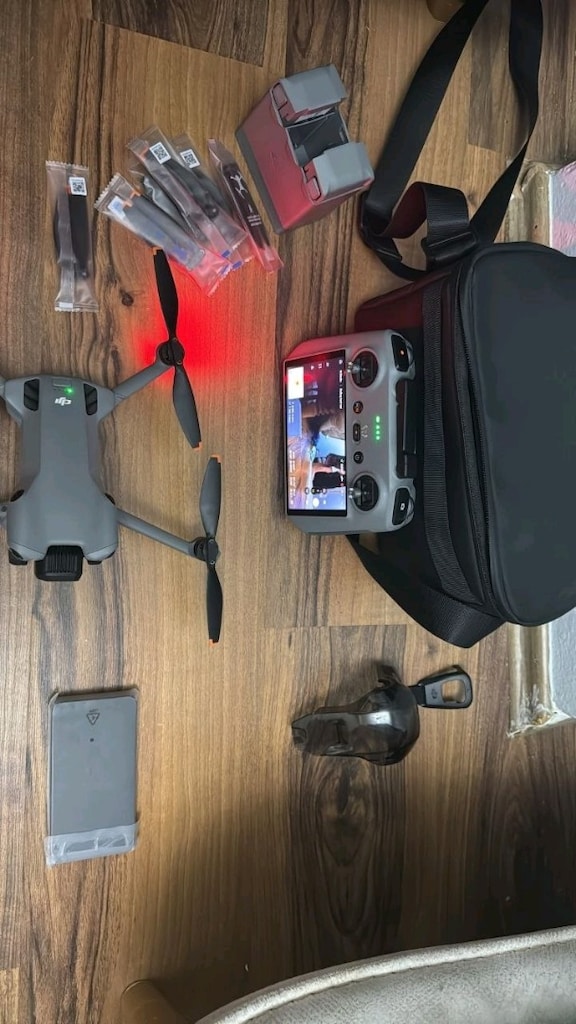 Sıfırdan Farksız DJI Mini 5 Pro Fly More Combo - 23 Ay Garantili