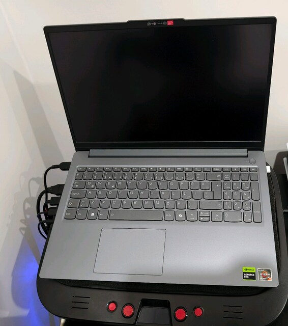 Lenovo LOQ 7535HS RTX 3050 24GB (16+8) RAM (1.5 Aylık)+MEMO FL08