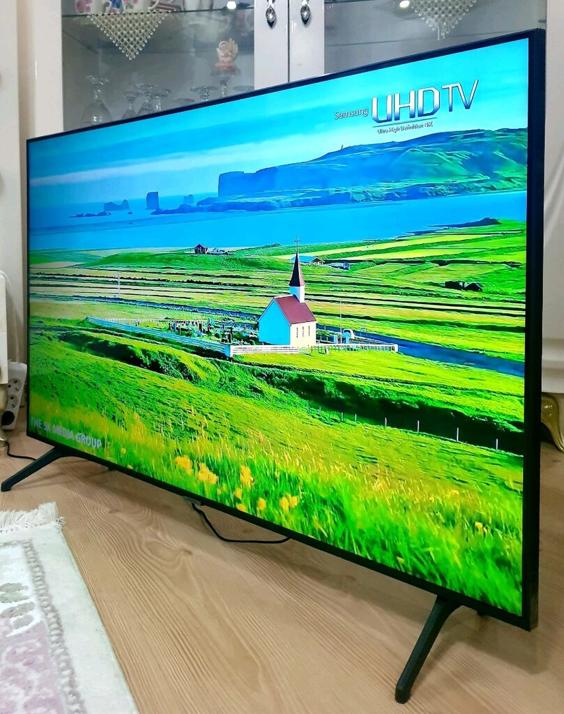 124 EKRAN SAMSUNG 4K SMART LED TV - 3