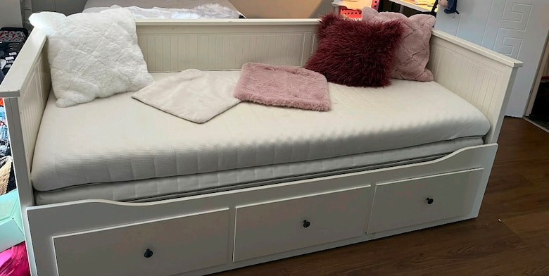 IKEA HEMNES DİVAN VE 2 YATAK - 10