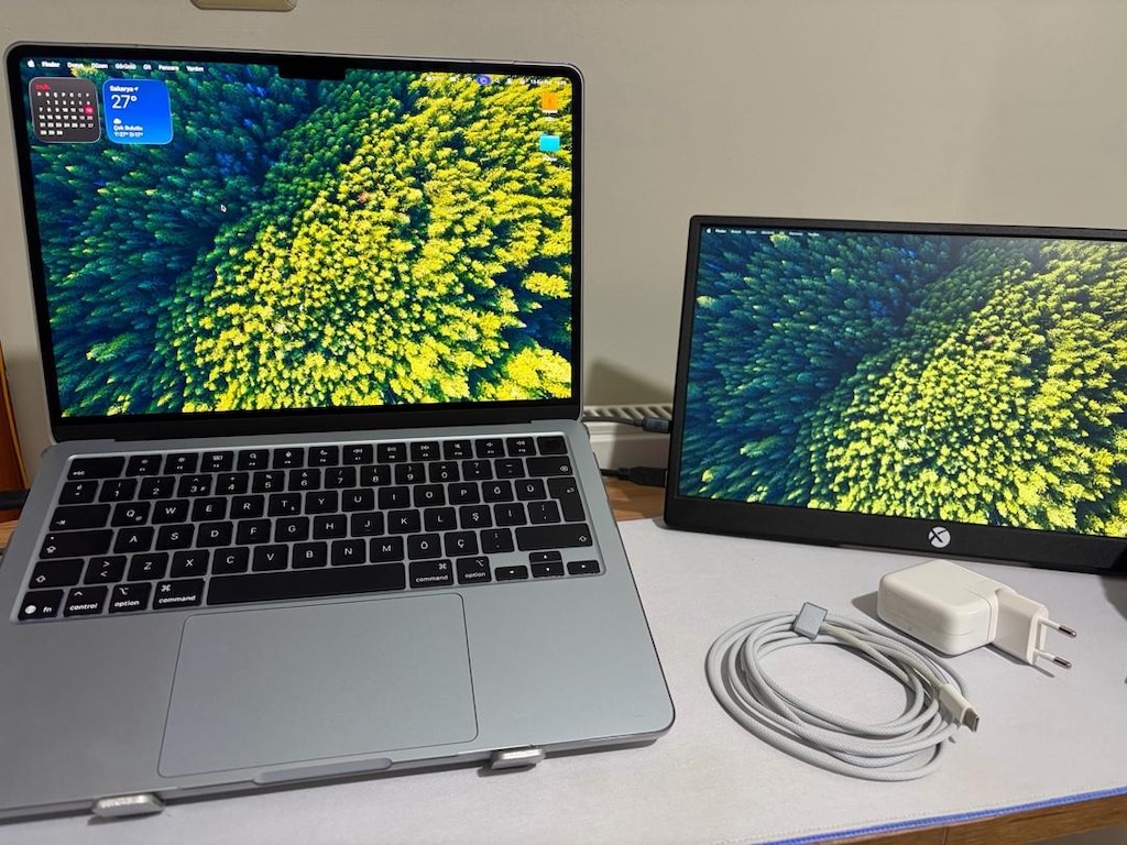 MacBook Air M4 - 12/256 Takasa açık. - 6