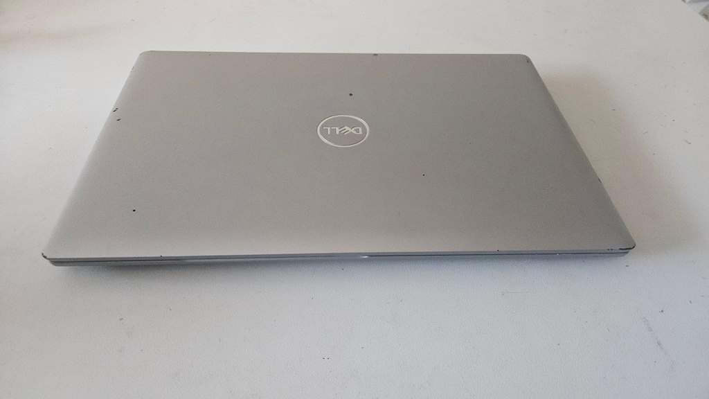 Dell Latidute 5520 İ5 11.Nesil 8GB DDR4 Ram512GB SSD 15.6"FullHD - 3