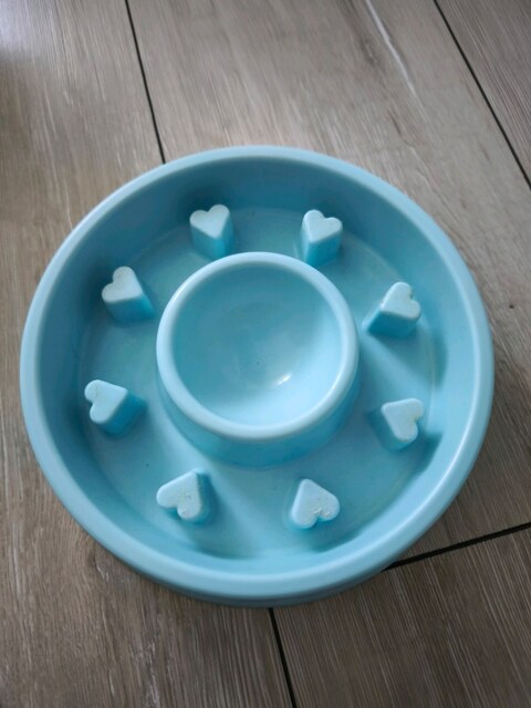Yavaş besleyici köpek mama kabı