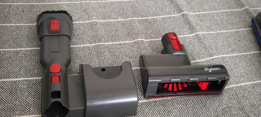 Dyson Süpürge Başlık ve Aksesuar Seti – Motorlu Başlık + Fırça + Apara
