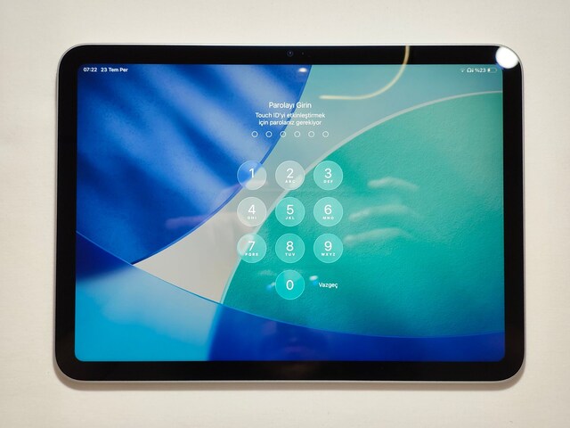 İPad 11 (A16) 128GB - SIFIRA YAKIN