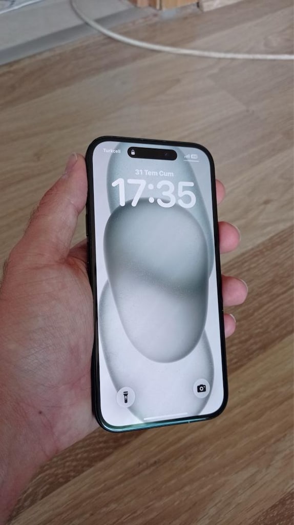 İphone 15 TR Değişensiz Hatasız - 3