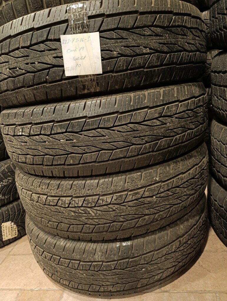 225 75 16 S Continental - 2