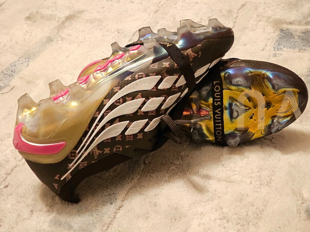 Adidas Louis Vuitton futbol kramponu 35 numara - 3