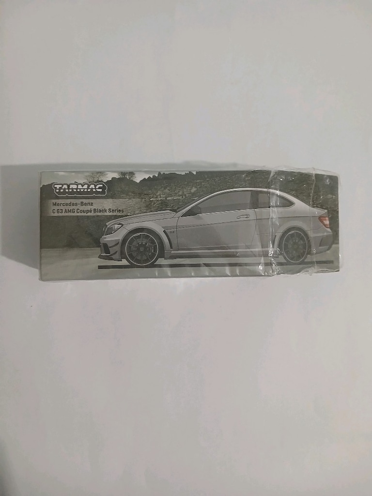Tarmac Works Mercedes Benz C63 AMG - 2
