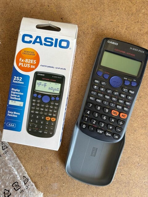CASIO fx-82ES Plus hesap makinesi