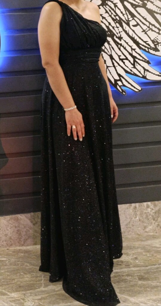 gece elbisesi