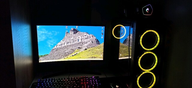 Rx 6600 i5 10400f gaming sistem