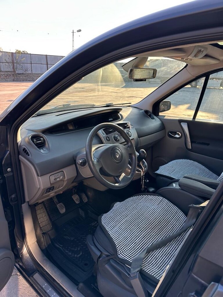 2007 model Scenic - 6