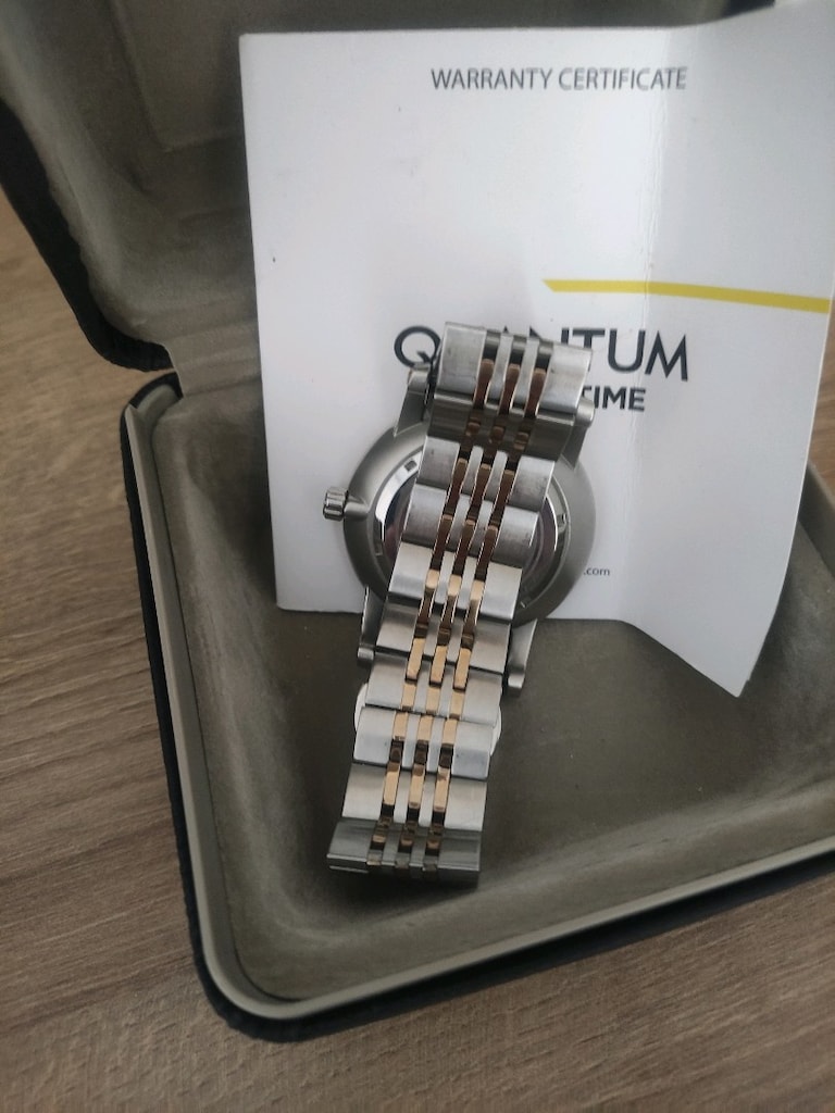 Orijinal quantum saat. - 2