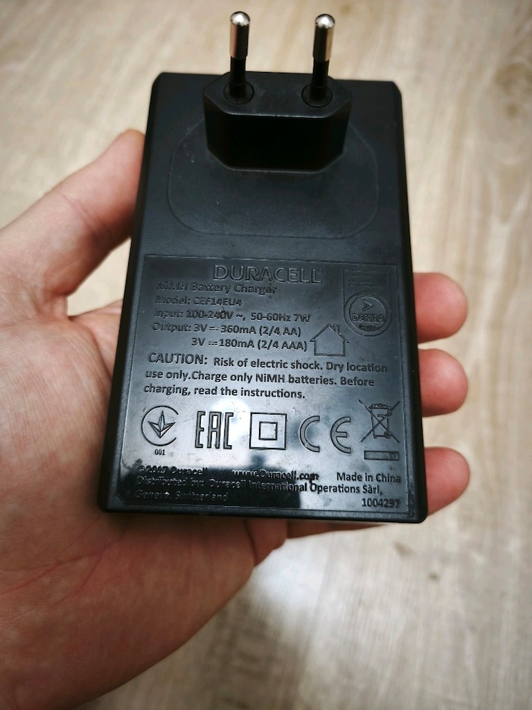 Duracell pil şarj cihazı AAA VE AA - 6
