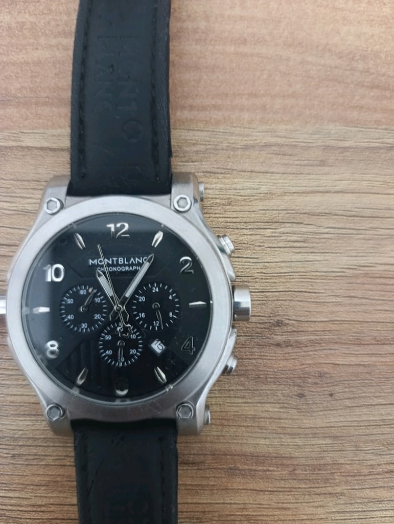 Montblanc Chronograph Erkek Kol Saati (Deri Kordon / Siyah Kadran)