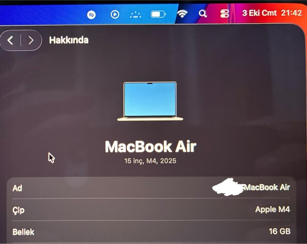 ÇİZİKSİZ MacBook Air M4 15 inç - 12