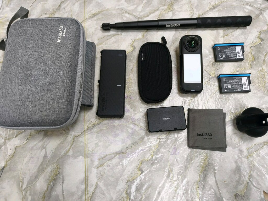 İnsta 360 X5 Essentials Bundle Aksiyon Kamerası Siyah - 2
