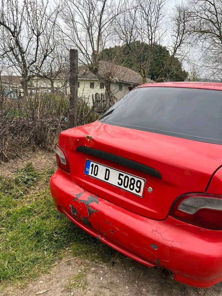 Hyundai accent - 5