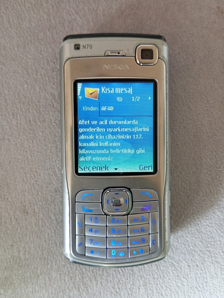 Nokia n70 - 2