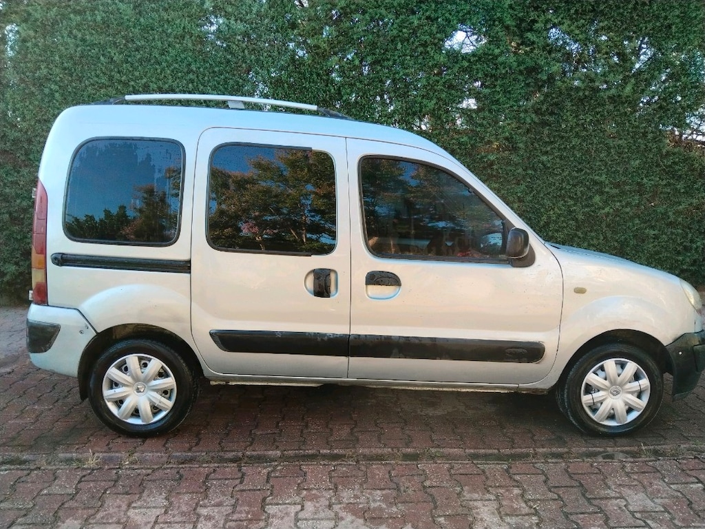 Sıfır Motor Yeni Muayeneli Kangoo - 2