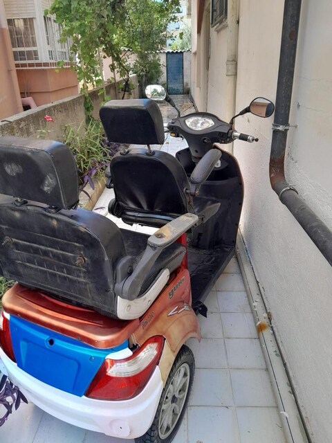 yuki elektırıklı 3 tekerlekli bisiklet