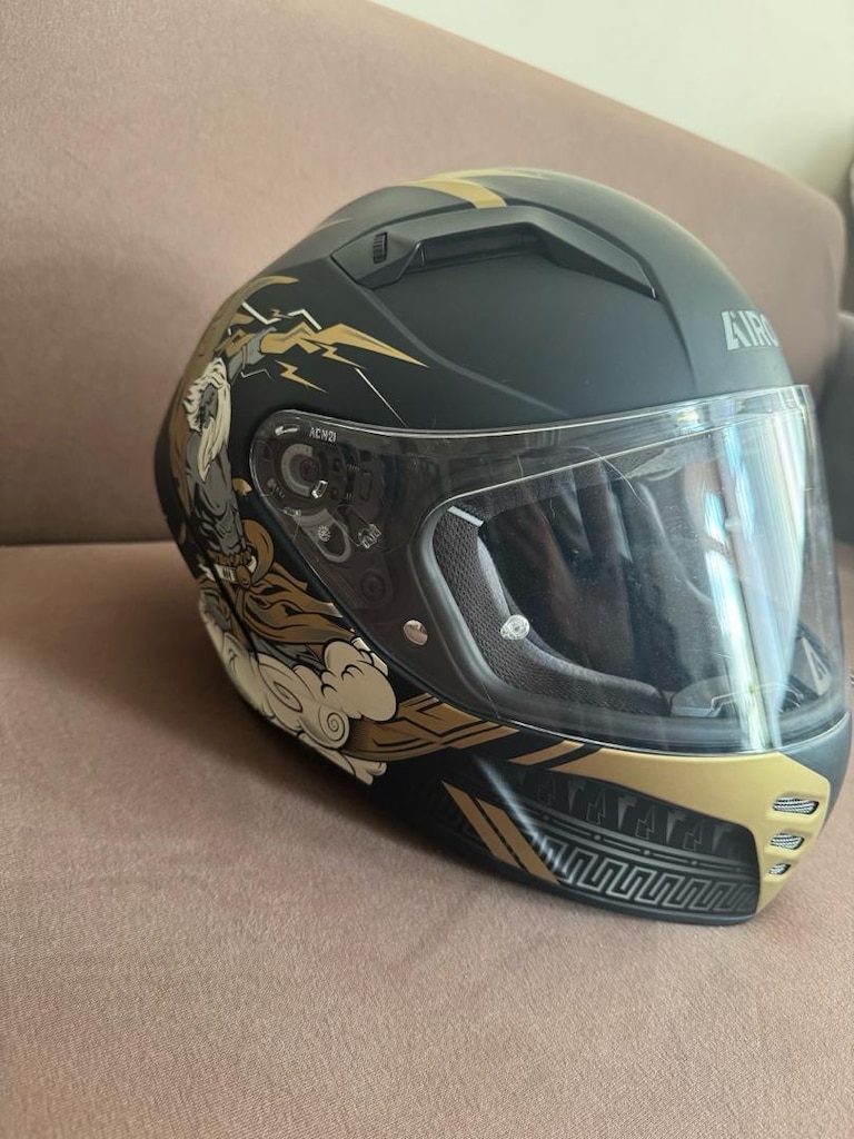 Yeni gibi AIROH CONNOR FULLFACE KASK + HEDİYELİ - 2