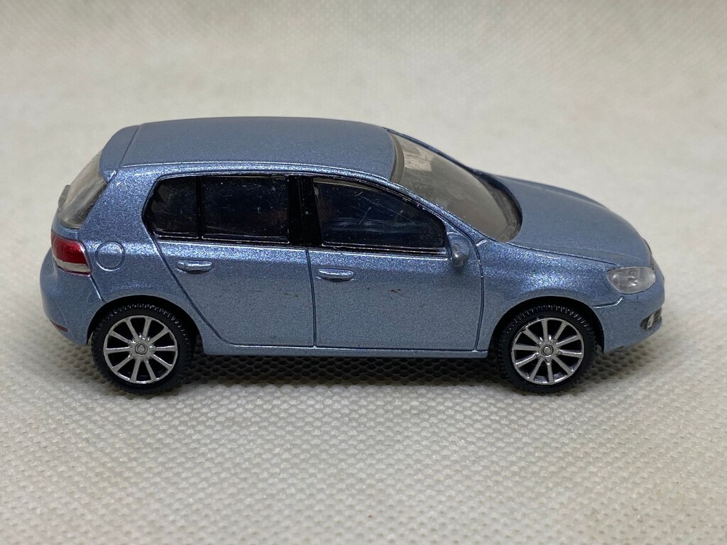 NOREV 1/64 GOLF VI - 6