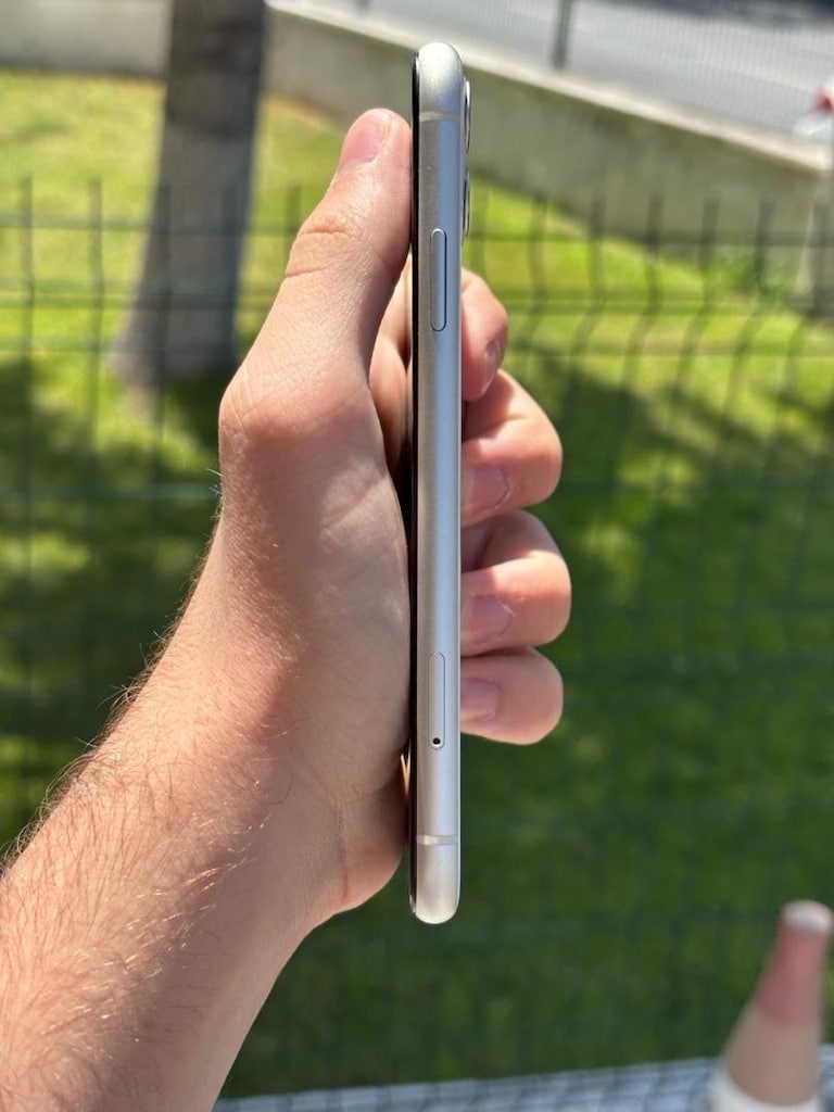 128 GB İPHONE 11 TERTEMİZ SIFIR AYARINDA - 4