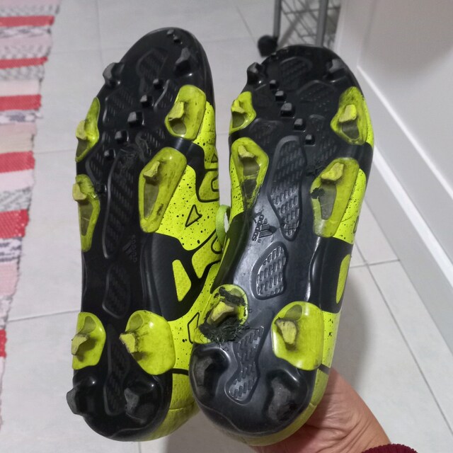 Adidas krampon