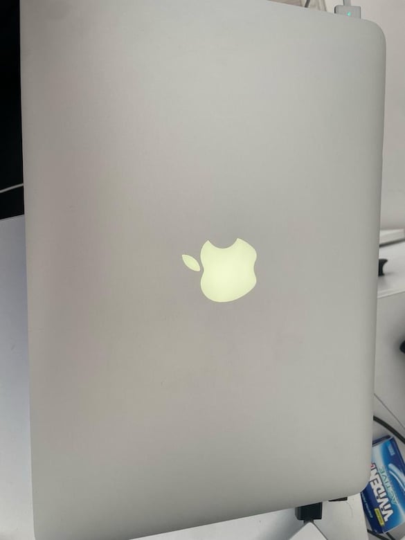 Appuley Macook Pro Retina 13,8 GB RAM 128 SSD - 3