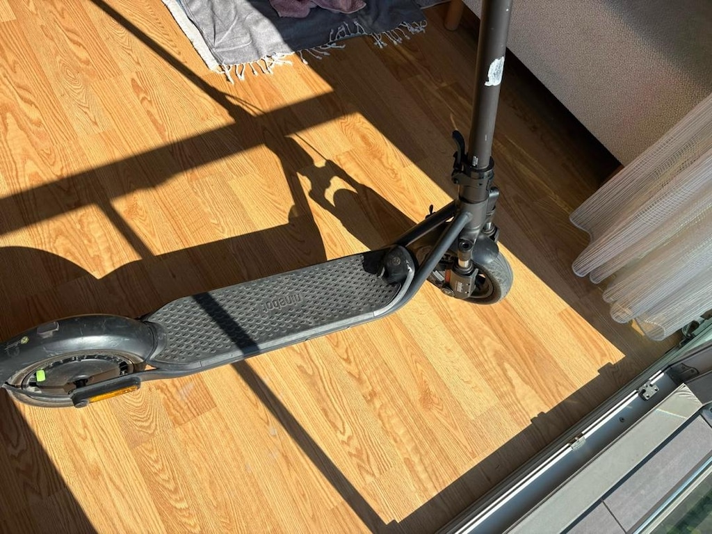 Segway f2 model Scooter - 6