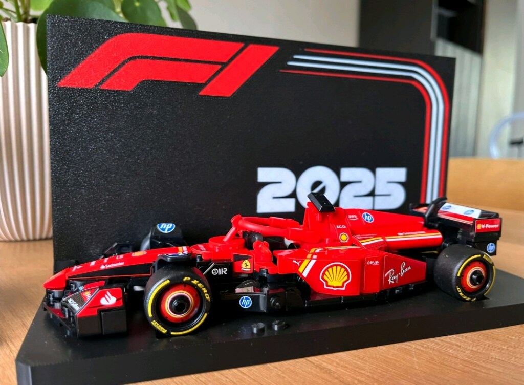 Lego Formula 1 Red Bull 2025 Sergileme Standı - Özel Tasarım - 3