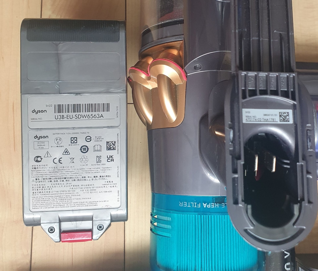 Dyson v15 (sv22) komple şarjlı süpürge - KULLANILMIŞ - 9