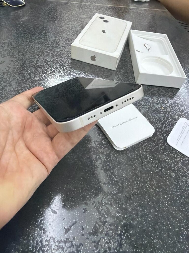 iPhone 13 128GB - 4
