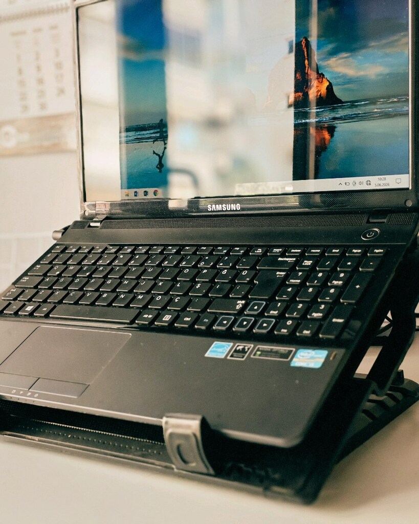 Samsung Laptop i5 işlemci sorunsuz - 9