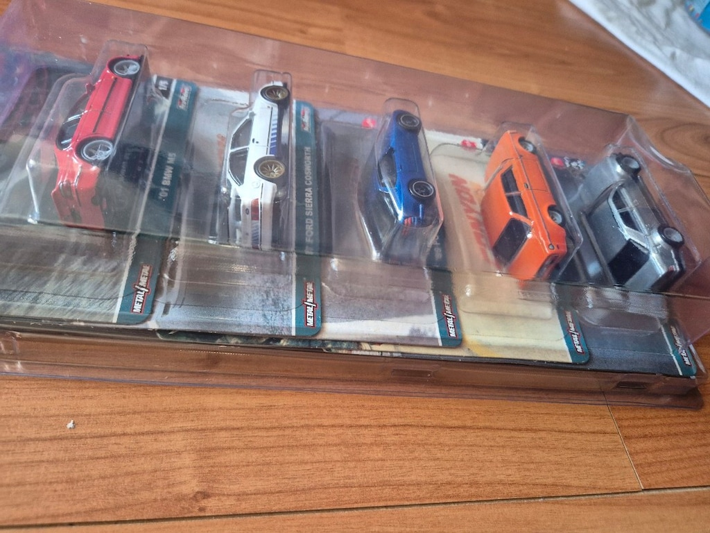Hot Wheels premium realriders Car Culture Canyon diecast set - 11