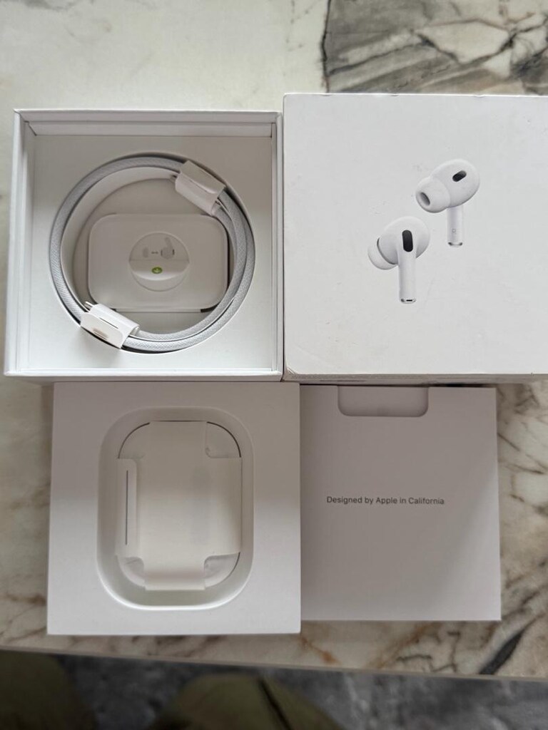Apple AirPods Pro 2 bluetooth kulaklık Spigen kılıf hediye - 6