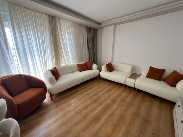 koltuk takımı+yemek masası +TV ünitesi+aynalı yemek konsolu kaçırma!
