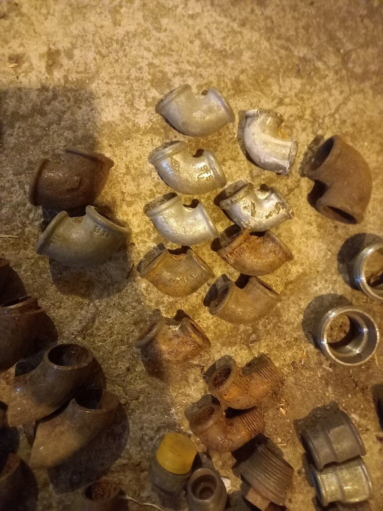 çeşitli demir su malzemeleri,tane 25 TL, toplu ikram olur. - 7
