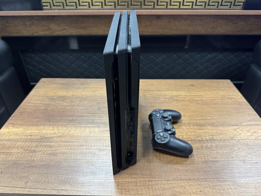 PlayStation 4 Pro Tek Kol Oyun Konsolu - 5