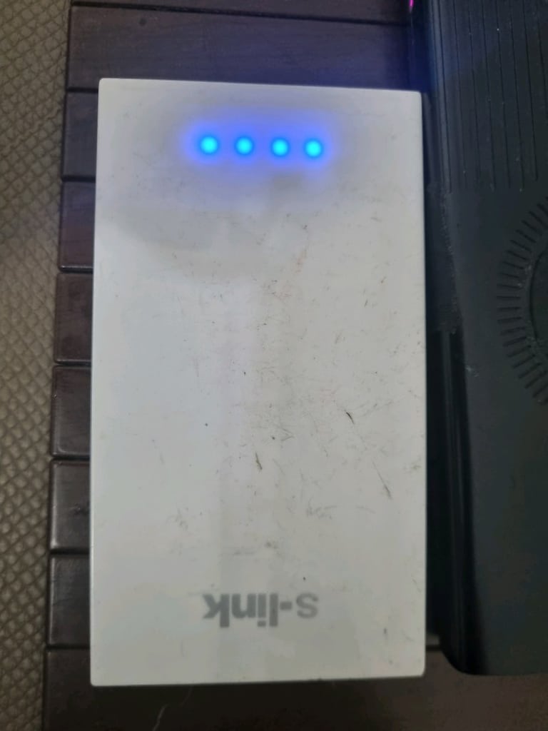 SATILIK 4 ADET POWERBANK FARKLI MARKALARDA GÖRÜLDÜĞÜ GİBİ - 2
