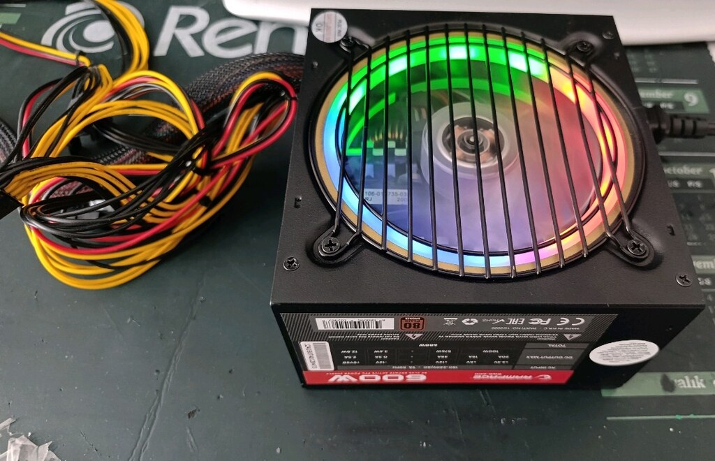 Rampage RGB-600 600W 80 Plus Bronze 12 cm RGB Fanlı Güç Kaynağı - 3