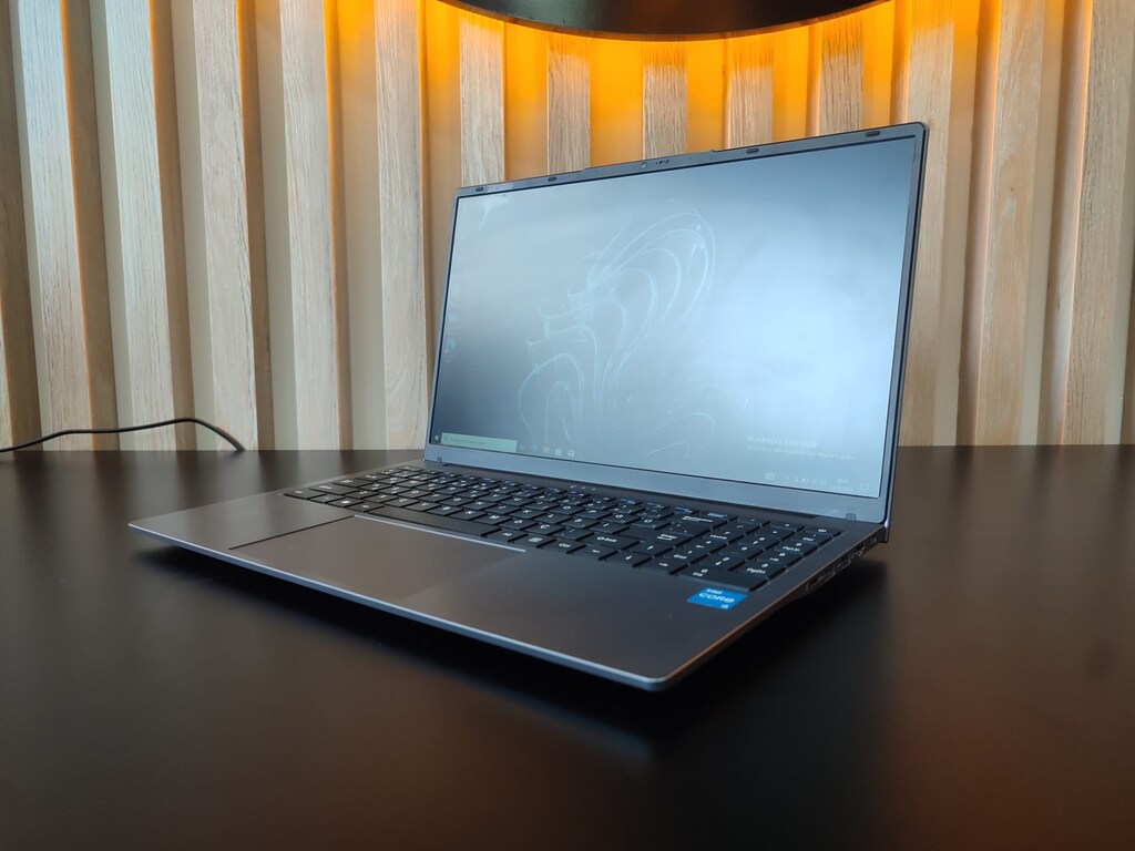 REEDER LAPTOP/İ3 10.NESİL/8 GB RAM/256 GB SSD/15.6" FULL HD EKRAN - 8