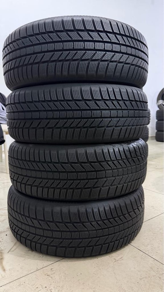 215 55 17 CONTİNENTAL KIŞ LASTİĞİ SIFIR ÇİZGİLERİ DURUYOR